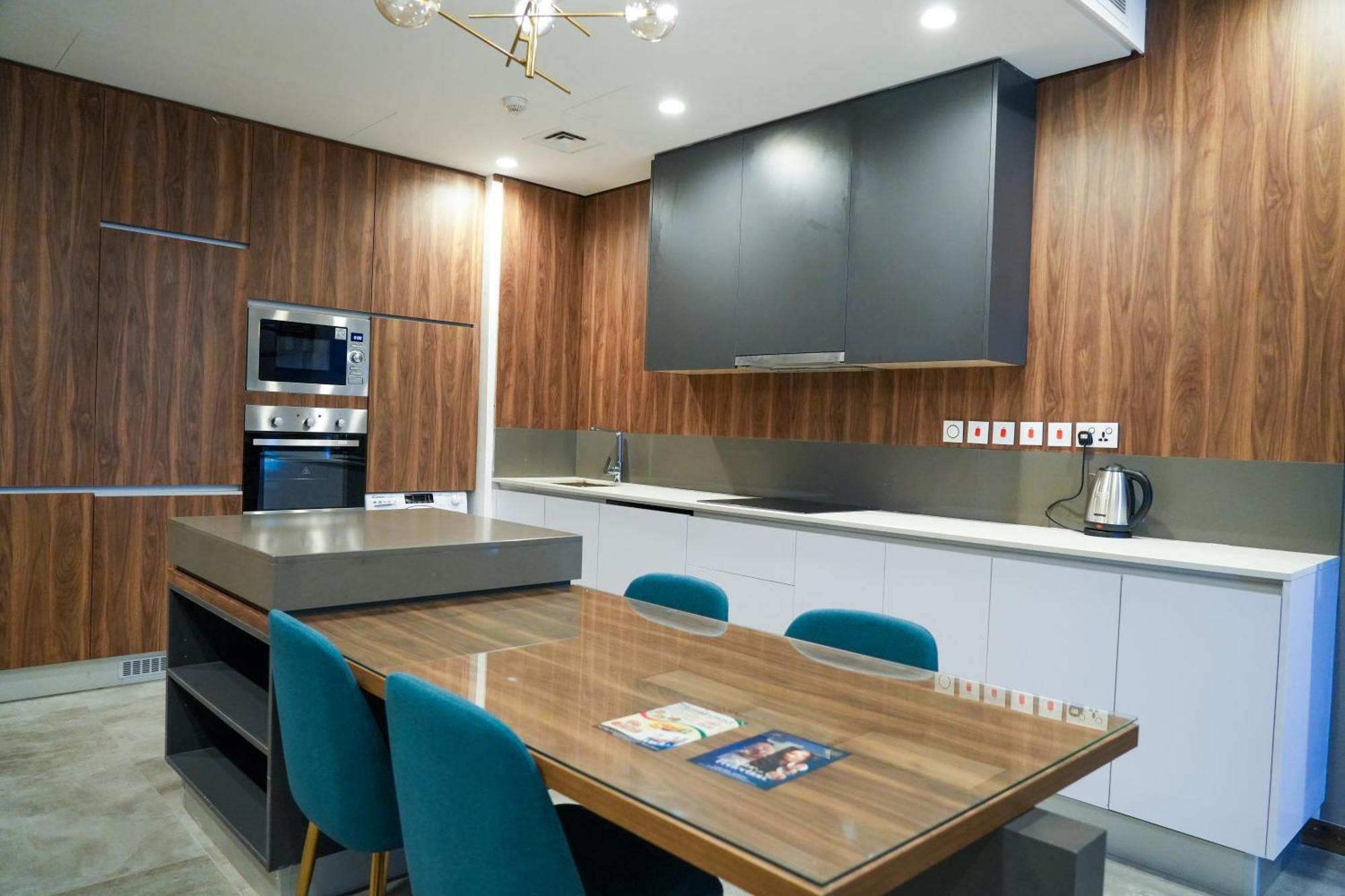 Modern Heights Hotel Manama Luaran gambar